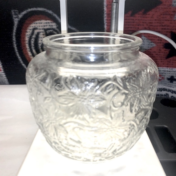 Princess House Fantasia Elegant Clear Glass Jar with Floral Design - Picture 1 of 5